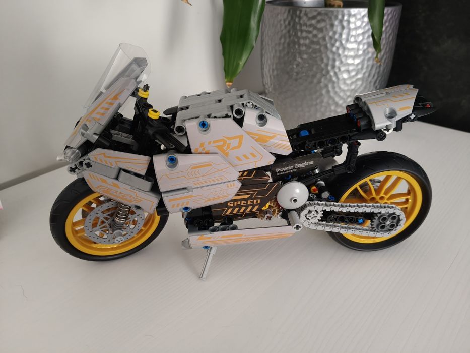 Klocki MOC  model motocykl BMW zestaw kompatybilny z Lego 506 elementów