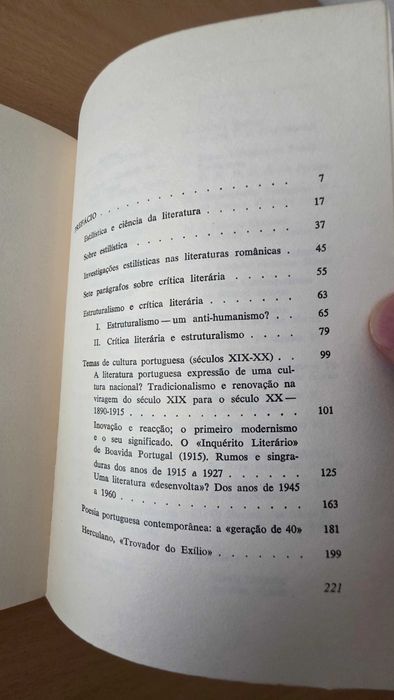 Livro "Os Homens e os Livros II - Séculos XIX e XX" de Maria de Lourdes Belchior