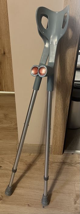 Kule łokciowe ortopedyczne regulowane