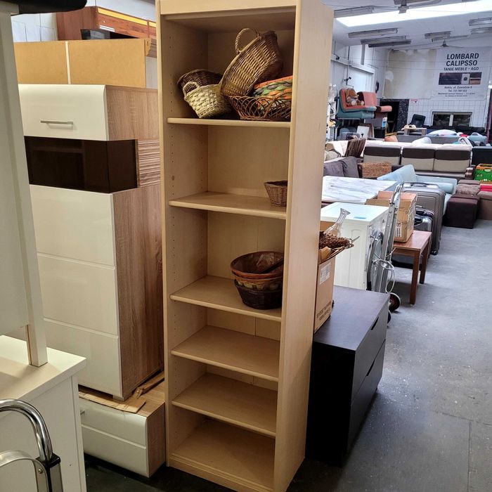 Regał wysoki. Możliwy transport