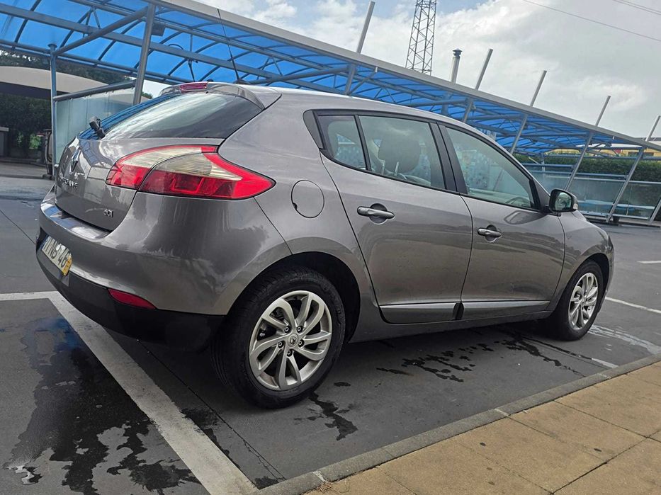 Renault Megane 1.5Dci 110cv Muito estimado foto 3