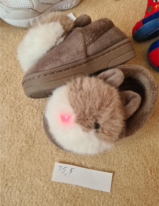 Дитячі тапочки зайчики пухнасті, тапочки для садочка