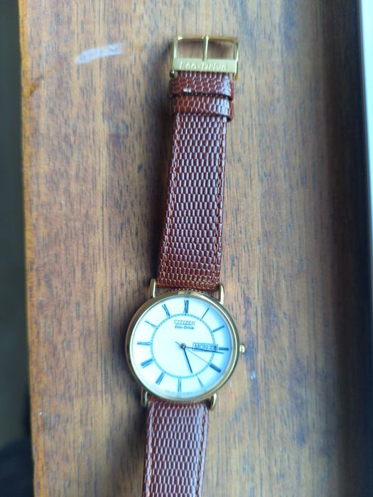 Relógio Citizen Eco-Drive clássico