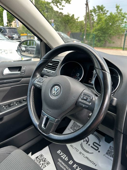 Продам Volkswagen Golf 2013 рік можлива розстрочка,кредит,обмін!