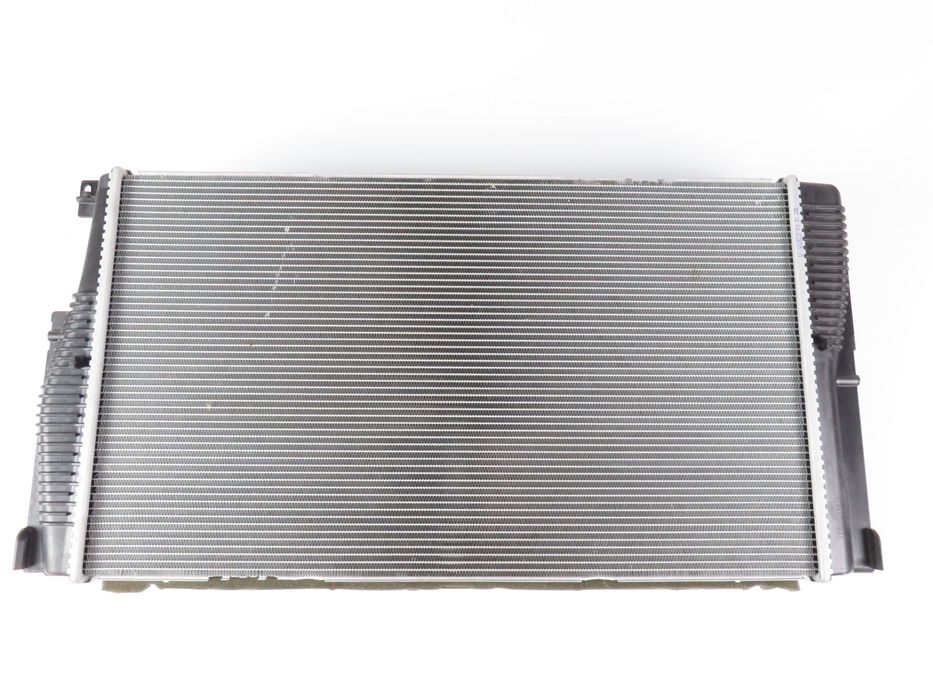 Radiador De Água Bmw 5 Ref: 17118672014 / 7618766