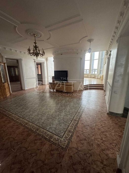 ПРОДАЖ/Капітальний маєток в селищі Глеваха/Київ/Пансіонат