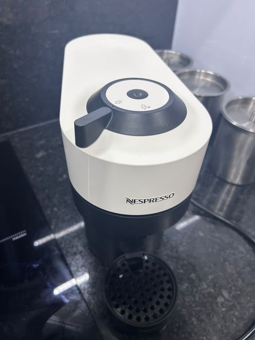 máquina de café nespresso nova