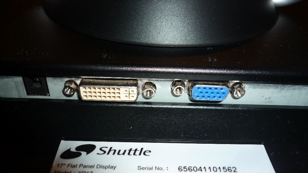Monitor do komputera PC Shuttle 17"