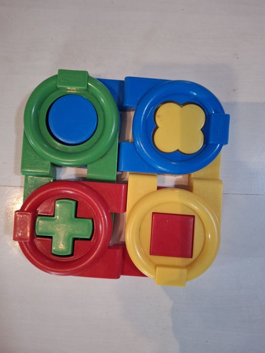 Іграшки розвиваючі різні