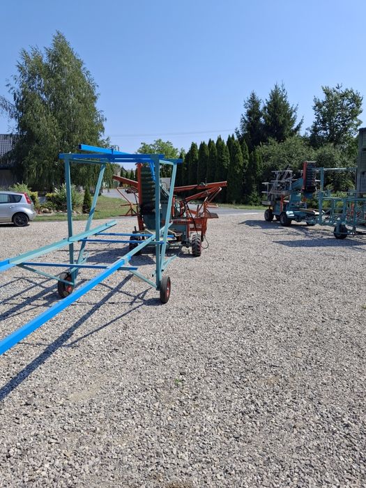 Munckhoff, Plucotrac, Tecno fruit, Zuccal,  Kombajn do zrywania jabłek .