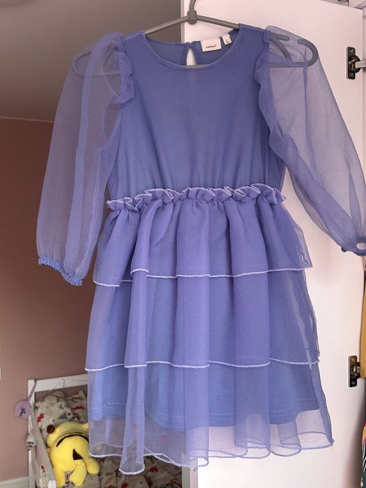 Гарна святкова сукня