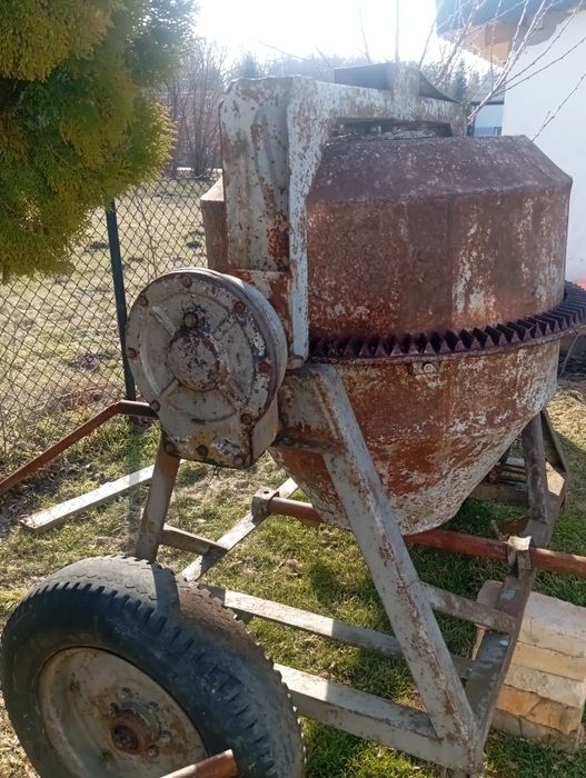 Betoniarka w dobrym stanie