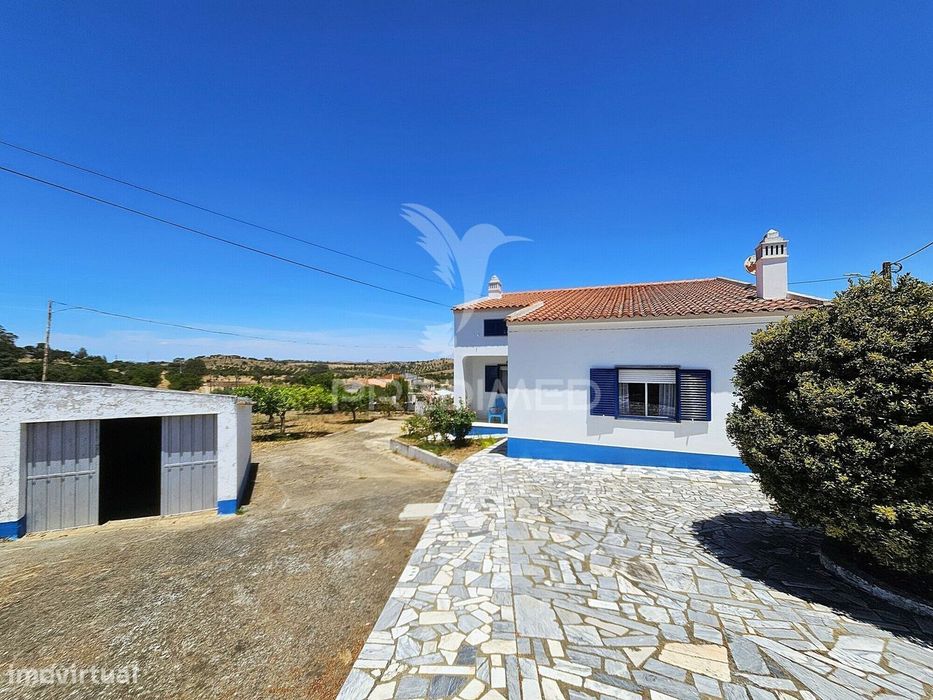Single-storey T3 house with 778 m² plot in Picadurinhas, Ourique