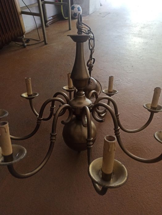 Candeeiro de teto em latão.