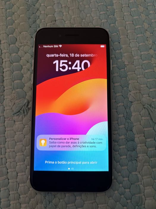 Iphone SE 2020 praticamente novo