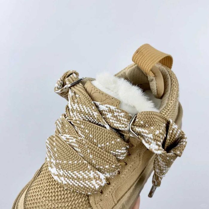 UGG Lowmel Sand r.41