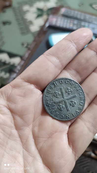 Moeda antiga em bom estado