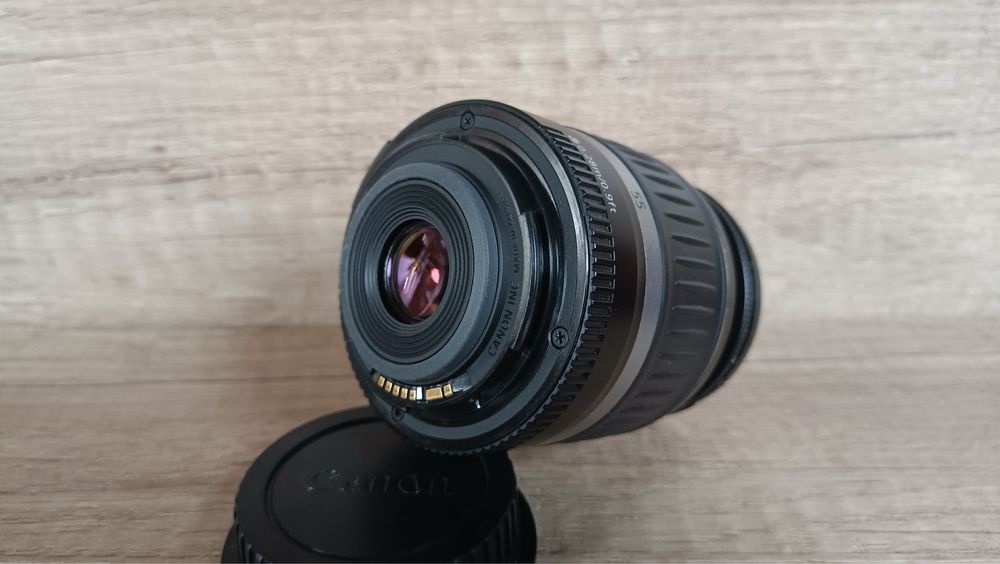 Canon EF-S 18-55mm f3.5-5.6 II стандартний зум для камер Canon