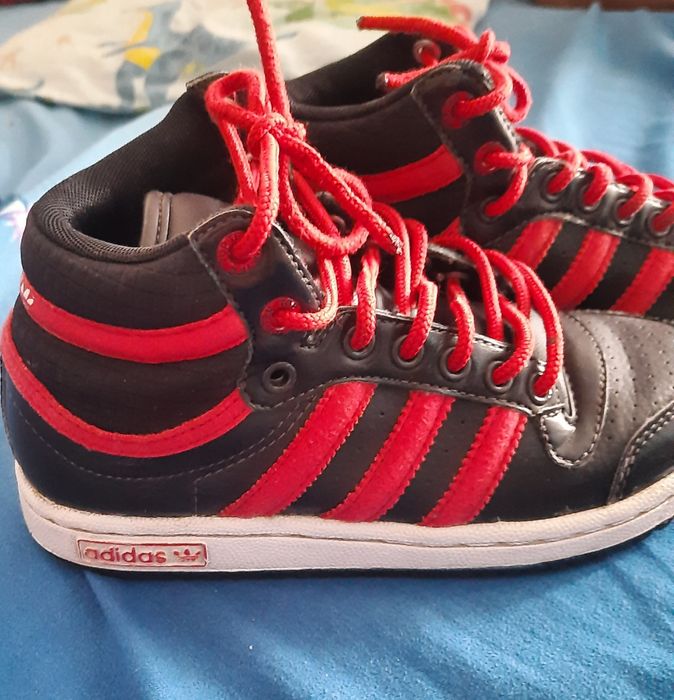 Buty adidas sneakersy wiosenne jesienne przejsciowe sportowe r 32 jesi