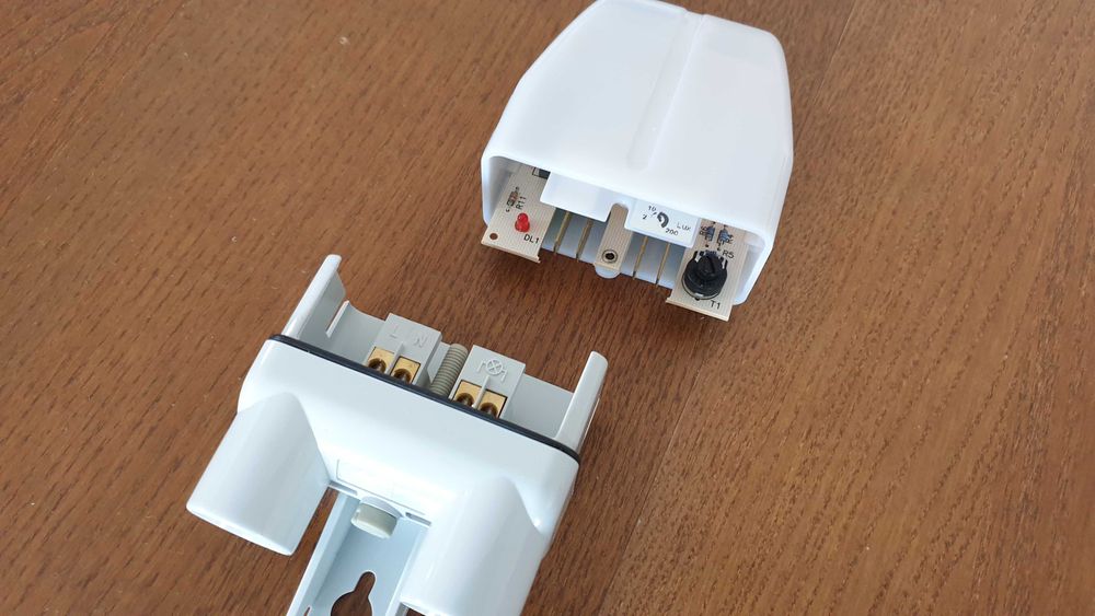 Fotocélula Interruptor Crepuscular IP65 Perry Electric