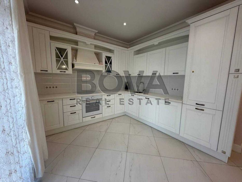 Apartment in Kyiv - View 3