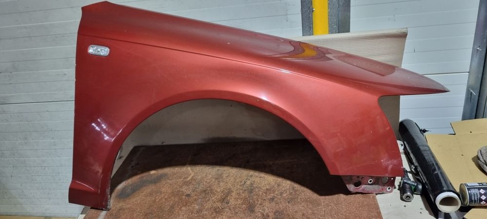 Błotnik 4F0 prawy przód audi a6 c6 przedlift bez wgniotek  LZ3G