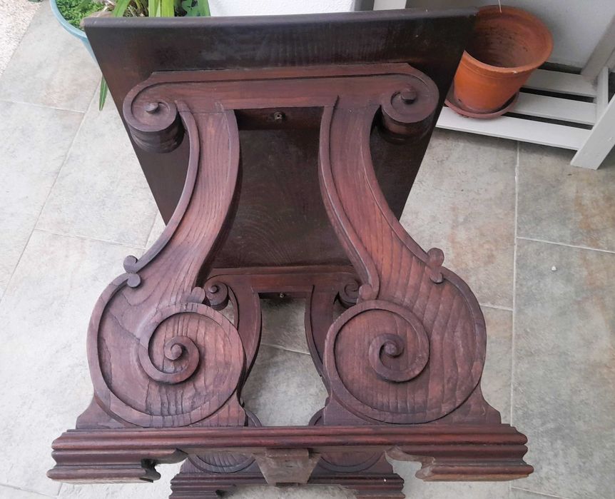 Mesa de centro sala em Carvalho