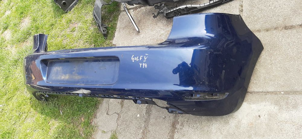 zderzak tył golf 5 V hb