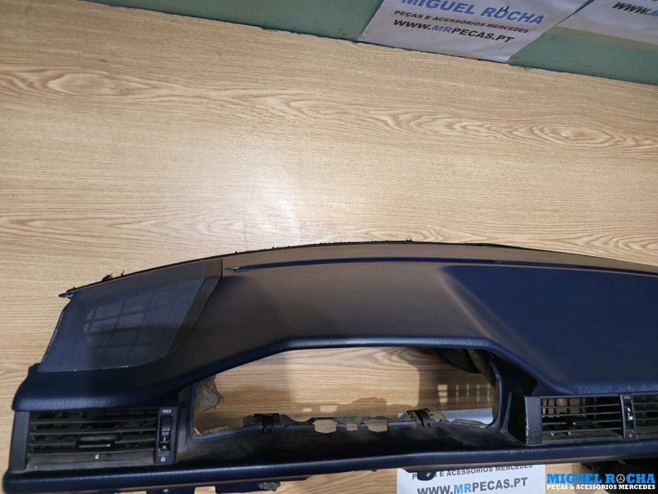 Tablier azul com difusores Mercedes W124