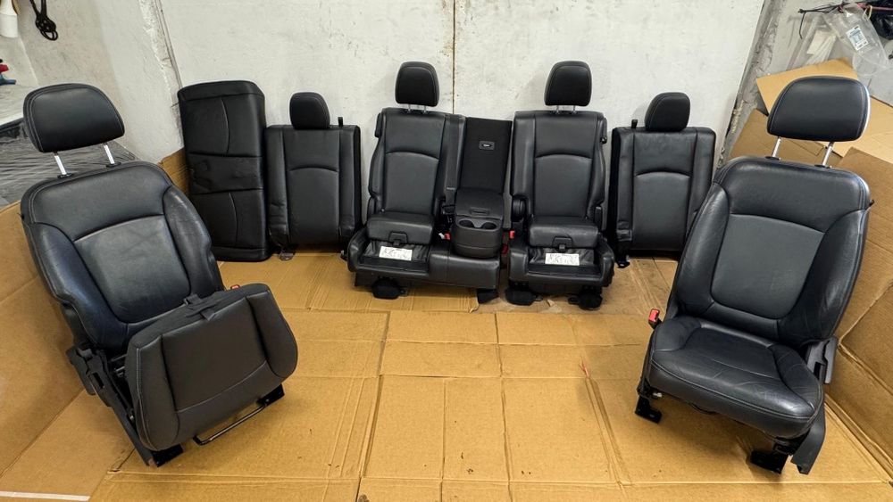 Fiat Freemont KOMPLET FOTELI 7 osobowy tapicerka WNĘTRZE