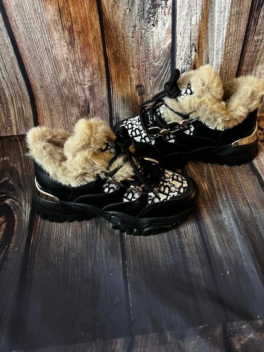 Buty damskie ocieplane nowe kremowe lub czarne