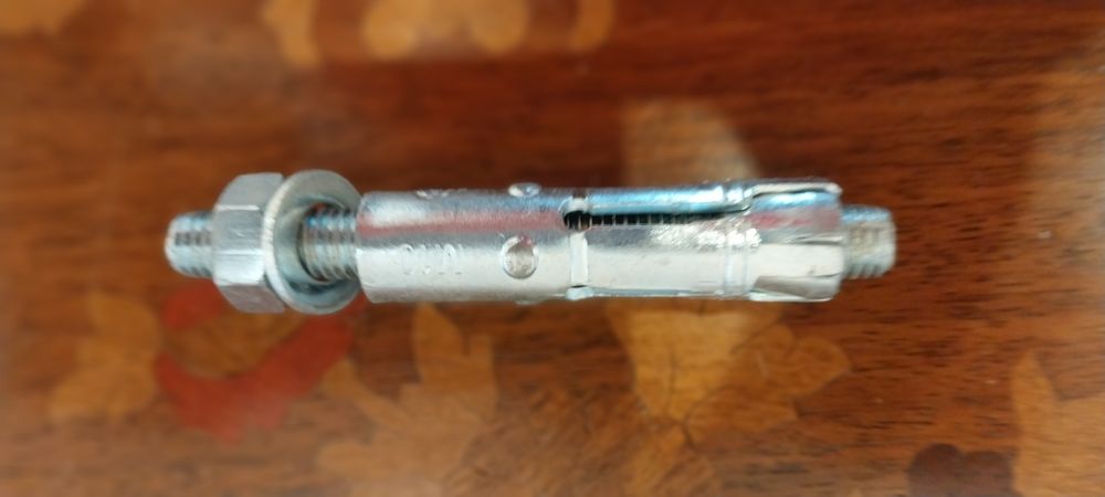 Kotwy budowlane na sprzedarz 16szt. Nowe M10.