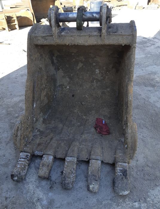 Продам Экскаватор гусеничный Хундай 250Lc 2008г.в.