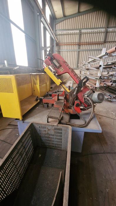 Serrote de fita com tapete 400 maquinas de metalomecanica