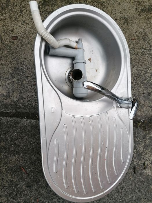 Zlewozmywak jednokomorowy 84 x 44 cm z baterią