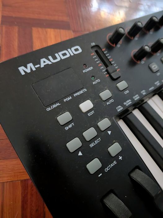 M-Audio Oxygen 25