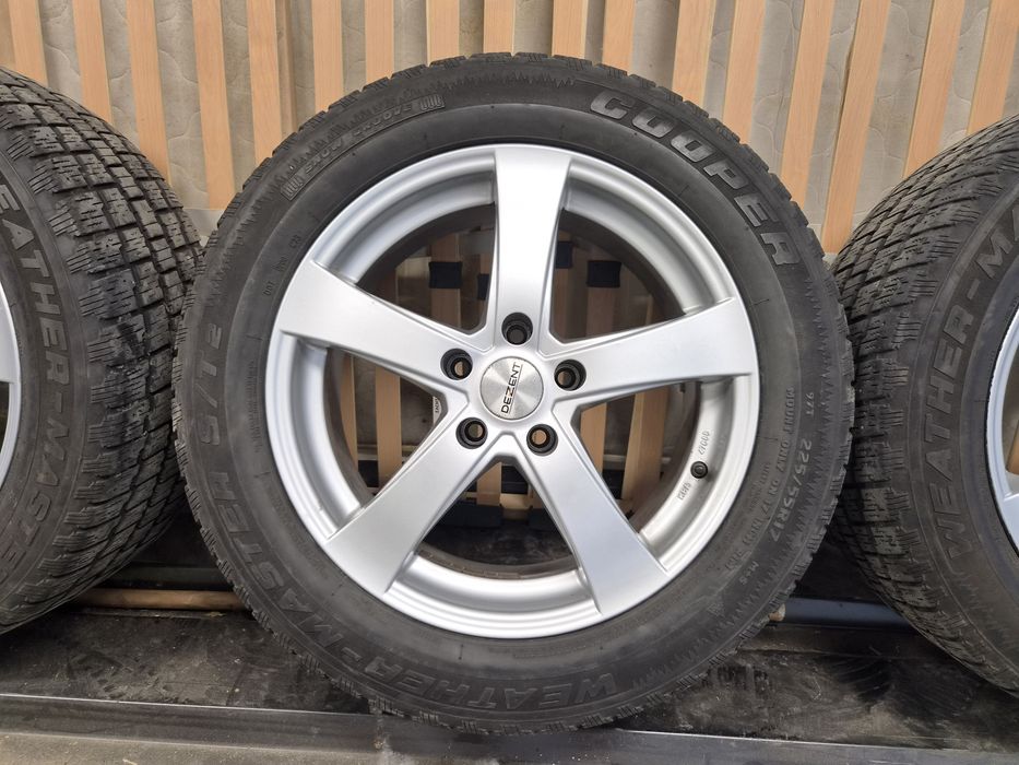 Колеса Диски5x114.3 Qashqai, Vivaro Dezent 225/55/17