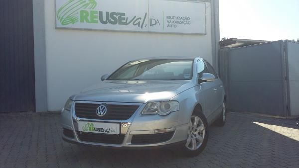 Reforço pára-choques frente VOLKSWAGEN Passat (3C2)