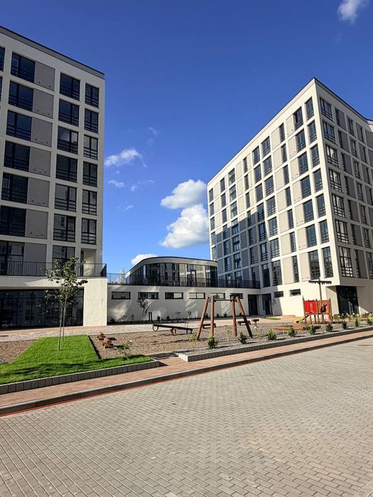 Продаж 1-кімнатної квартири 36.4 м.кв., в. Залізнична