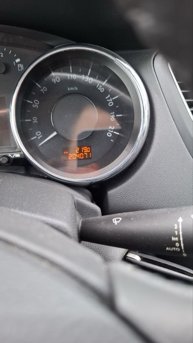 Пежо 5008 1.6 бензин 12 рік 7 місць