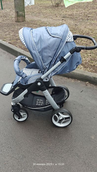 Коляска в отличном состоянии