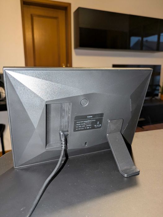 Moldura digital 8 polegadas ecrã táctil IPS HD (Nunca usado - PVP €60