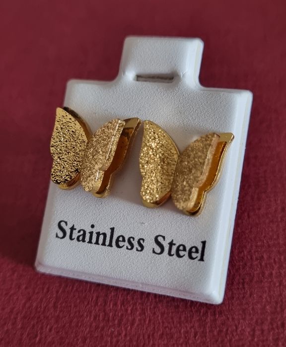 Brinquinhos borboletas douradas 3D, em aço.