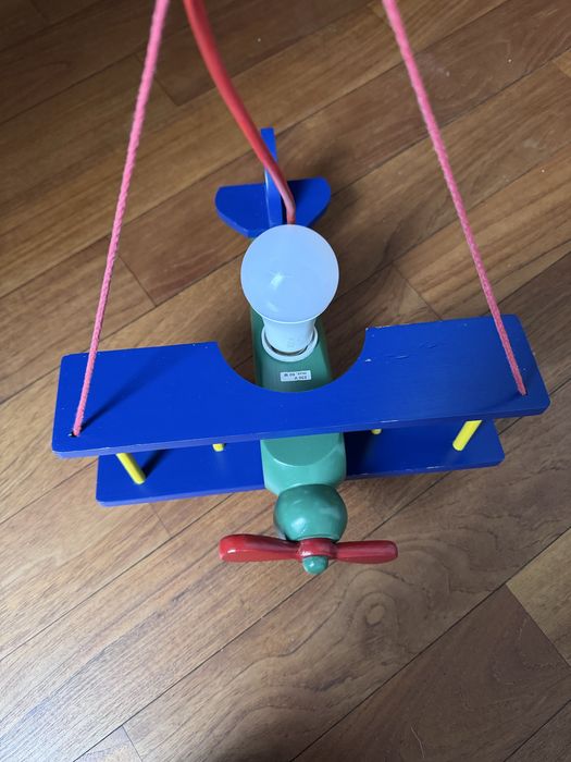 Lampa sufitowa  wiszaca samolot