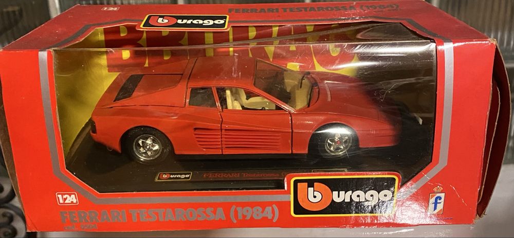 Carros miniatura Burago e Majorette 1/24