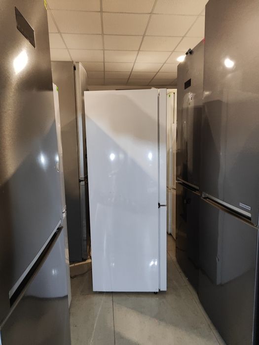 Компактний холодильник KERNAU KFRC 15153.1 NF W з Європи