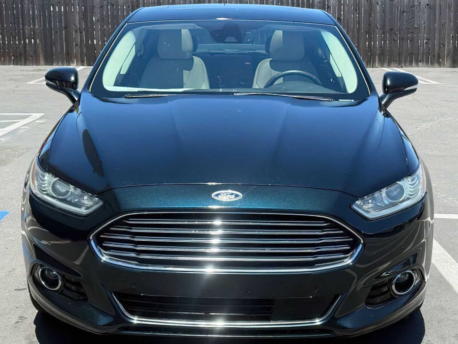 Ford Fusion Titanium      2014
