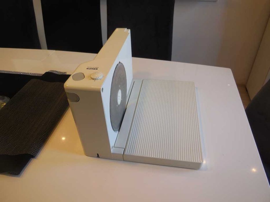 Krups 216 krajalnica do chleba wędlin 100W składana regulowana prędkoś