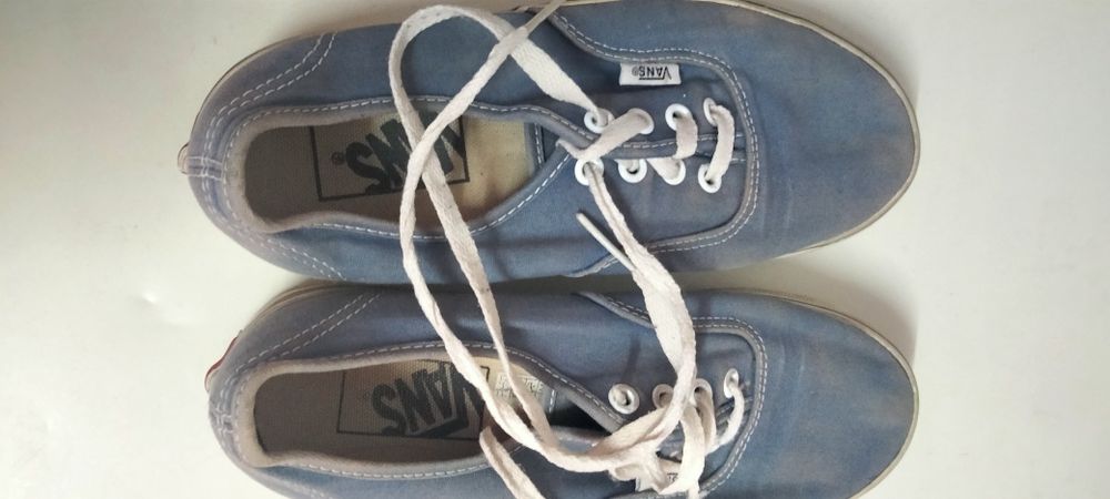 Vans clássicos azuis tipo ganga