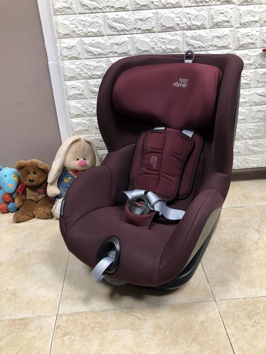 Автокрісло Britax Römer TRIFIX2 i-SIZE Група 1 (9-18 кг) Isofix